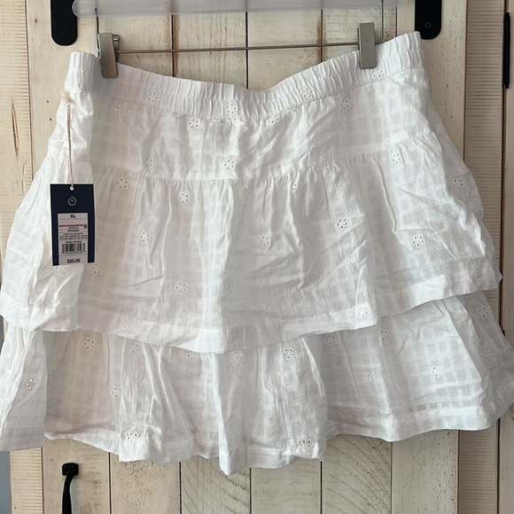 Universal Thread White Ruffle Skirt - Picture 3 of 3